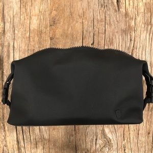 Black Lululemon Carry All bag